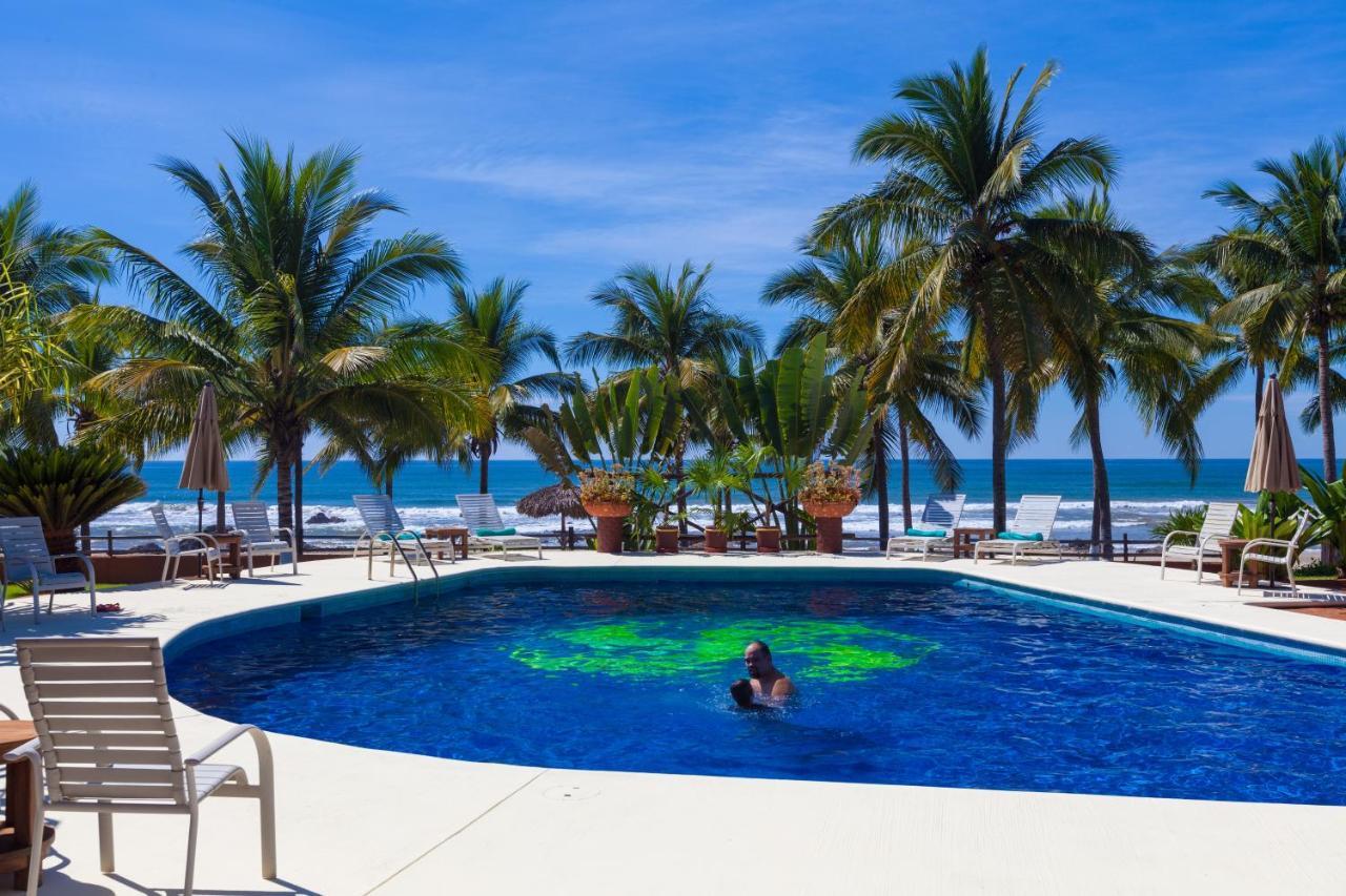 The Resort At Majahua Palms Тронконес Екстериор снимка