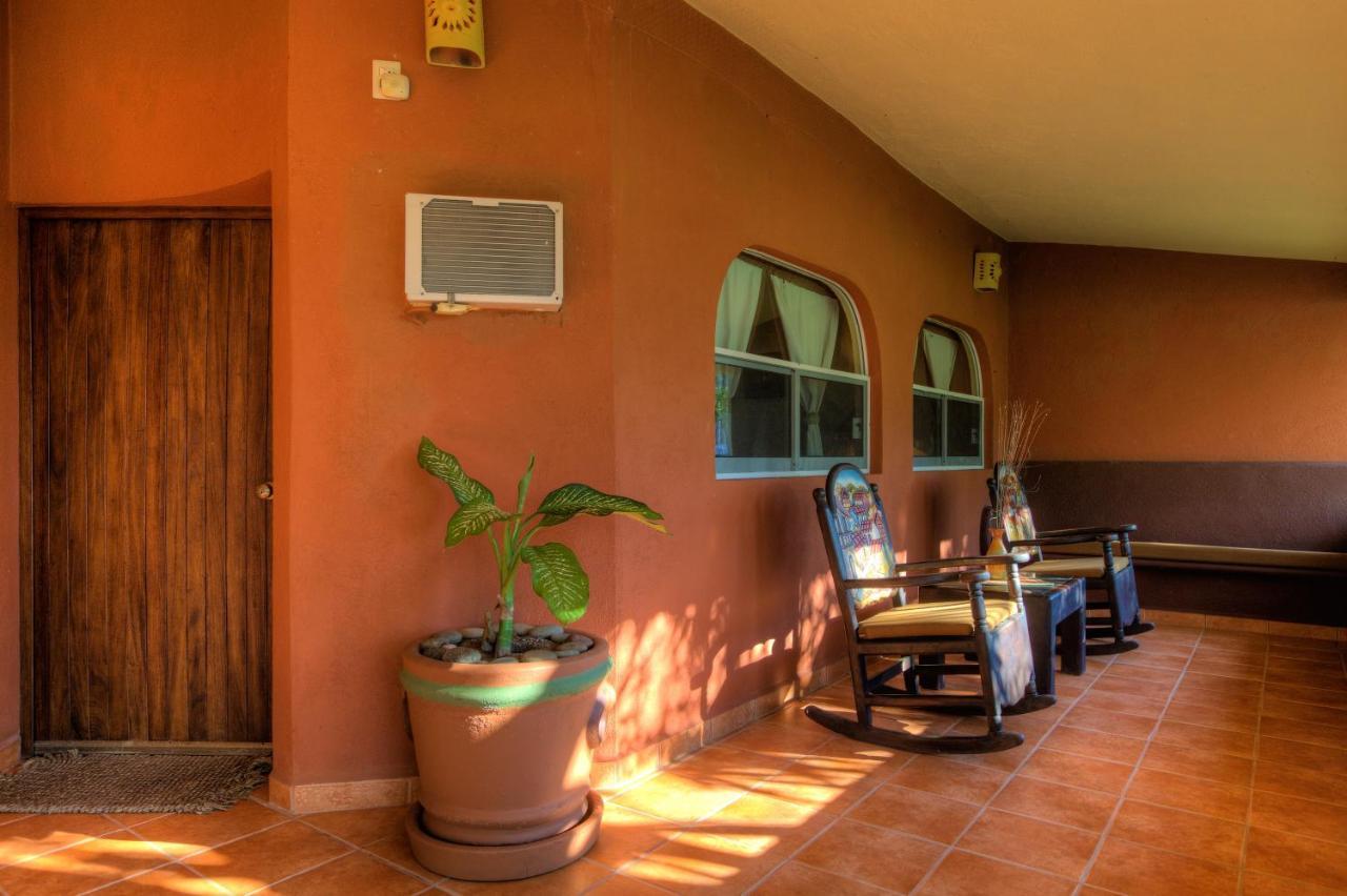 The Resort At Majahua Palms Тронконес Екстериор снимка